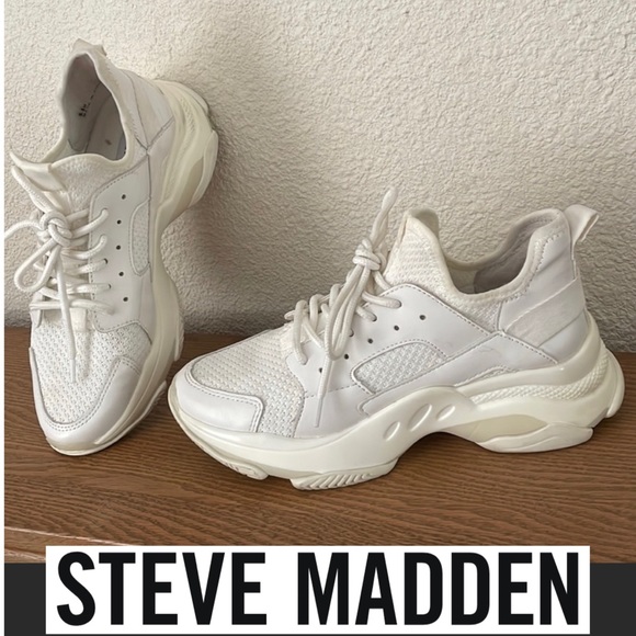 Steve Madden Shoes - Steve Madden sneakers size 8.5